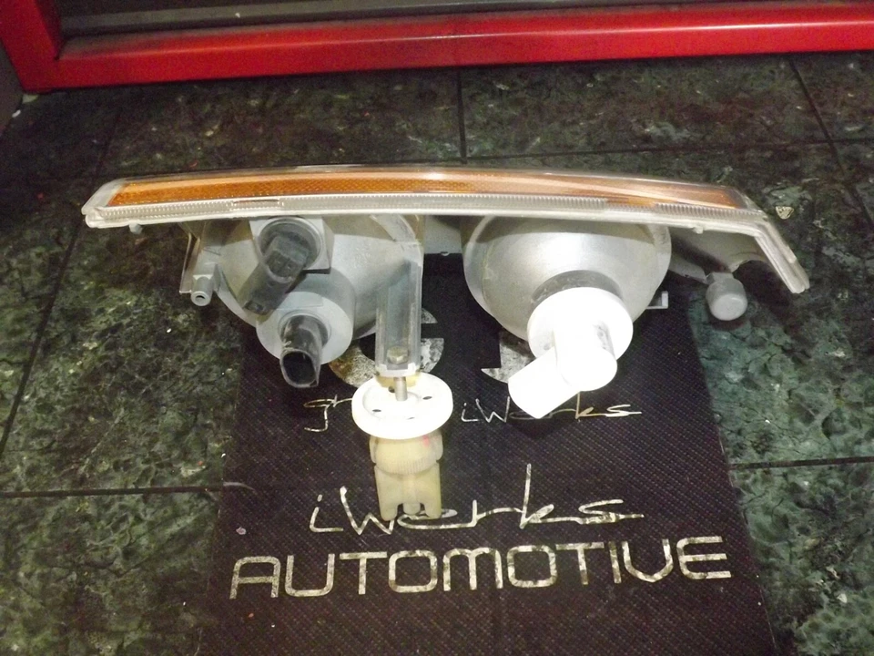 OEM USDM 03-05 Land Rover Range Rover L322 conjunto de luz marcadora de esquina delantera FL Foto 3 de 4