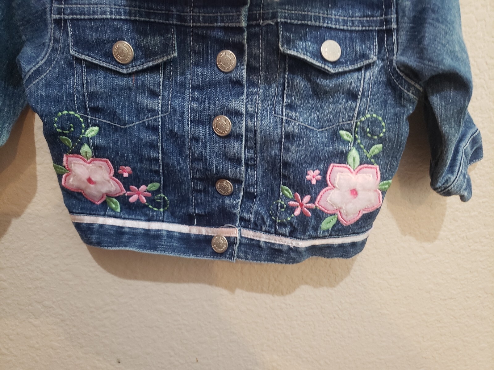 Infant Jean Jacket with fluffy pink collar Size 12 Months Snap