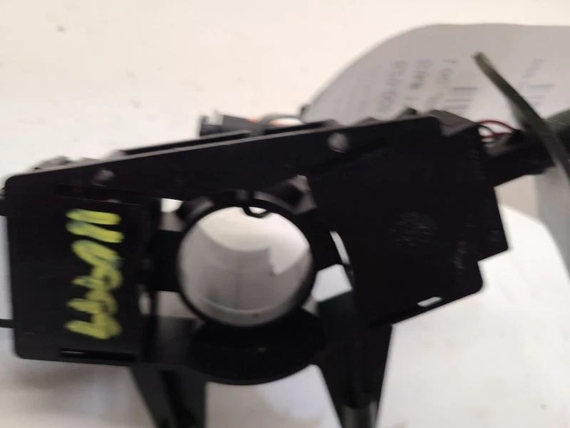 Interruptor de columna de luces y giro Saturn Vue 2004-2007  Foto 4 de 4