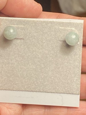 14k gold stunning jade earrings