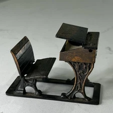 Vintage Durham Industries 1976 Diecast Dollhouse Furniture School Desk 