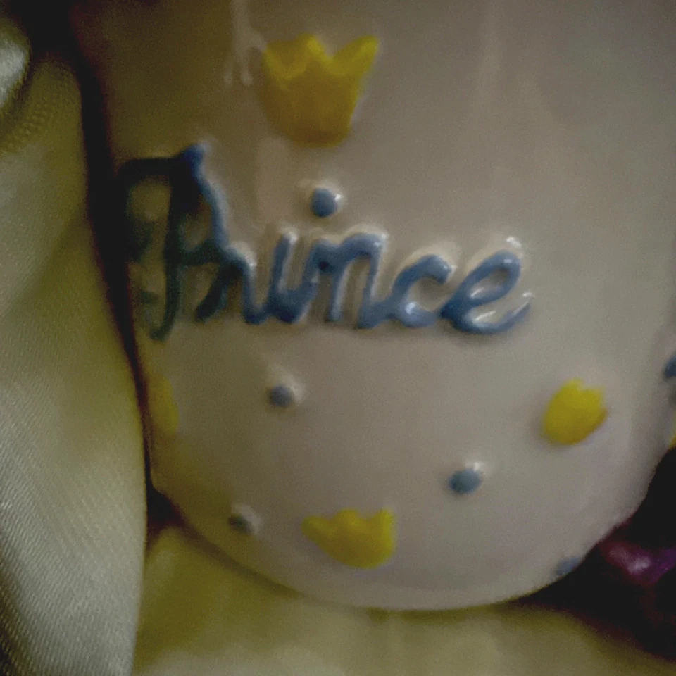Taza y cuenco de cerámica Mud Pie Prince Su Alteza Real Juego de alimentación infantil de colección Foto 4 de 4