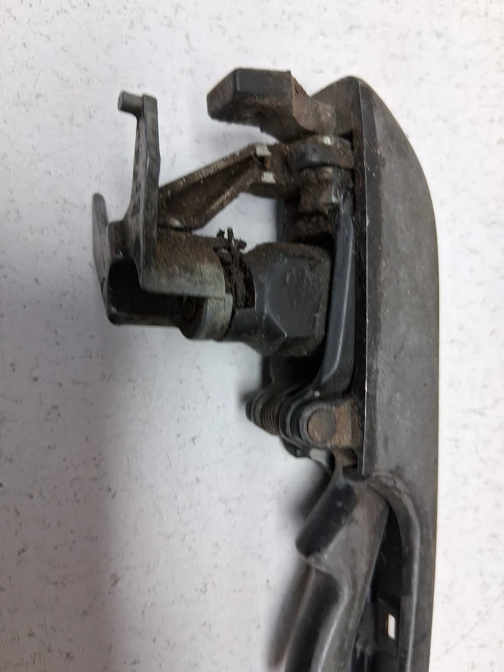 FACTORY ORIGINAL PORSCHE Early 944 924 924S Exterior Left Door Handle - Image 4 of 4