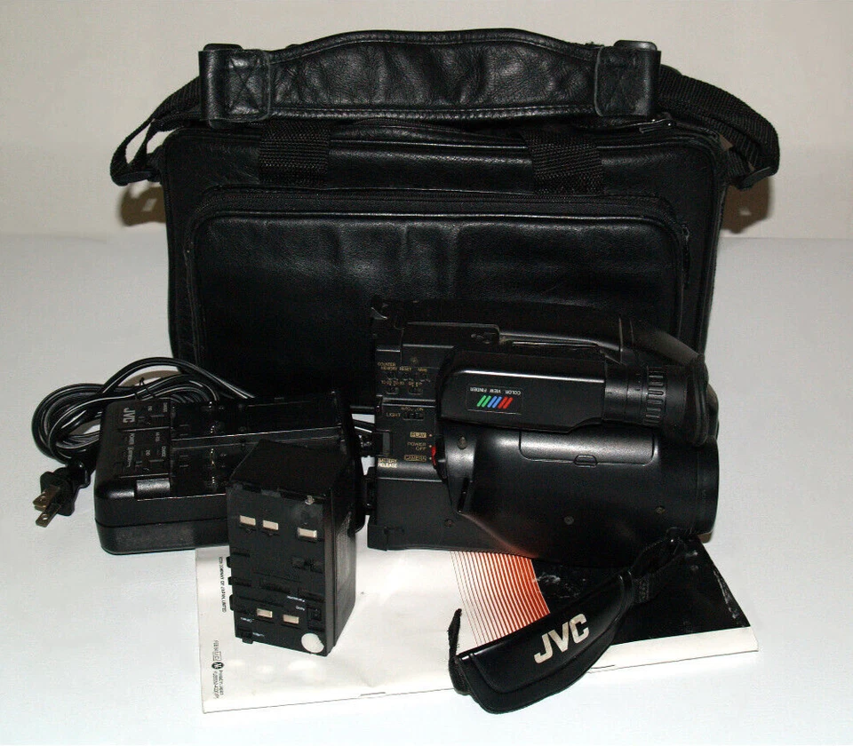 Vintage 1994 JVC VIDEOMOVIE GR-AX808 BUNDLE FOR PARTS! - Image 4 of 4