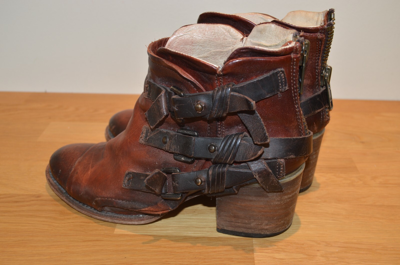 Freebird Circe Leather Distressed 