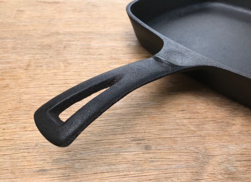 BEAUTIFUL WAGNER WARE GRISWOLD CAST IRON SQUARE SKILLET E - MADE IN USA - Picture 7 of 13
