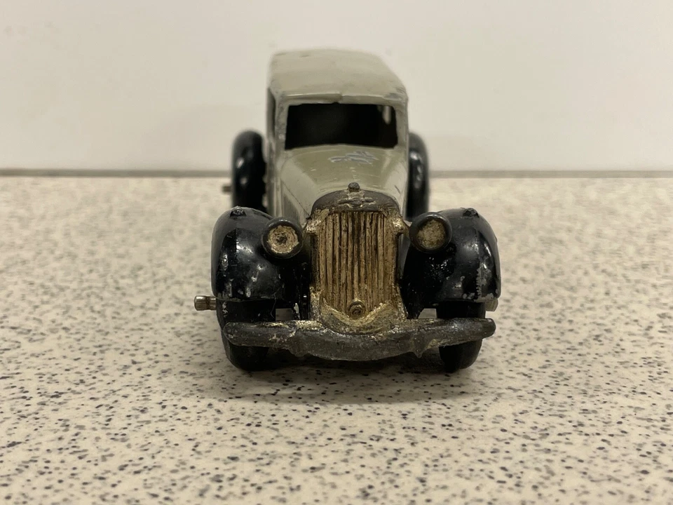 Ambulancia Bentley Dinky Toys 30f gris/negro con ventanas abiertas. Foto 3 de 4