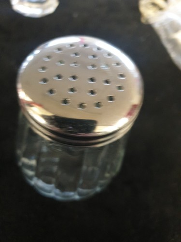 Sugar/cocoa Shaker - Picture 2 of 4