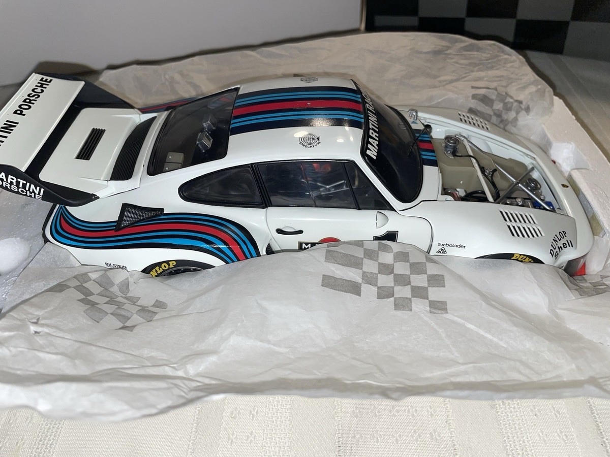 エクゾト　1/18　ポルシェ　935 TURBO　＃1 Exoto Racing Legends 1:18 1976 Porsche 935 Turbo Standox