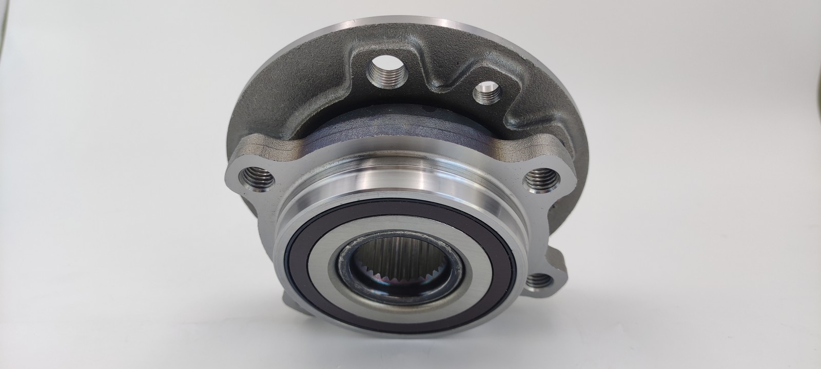 670003580 Front Wheel Hub Bearing Fit 2014-2020 Maserati Quattroporte AWD