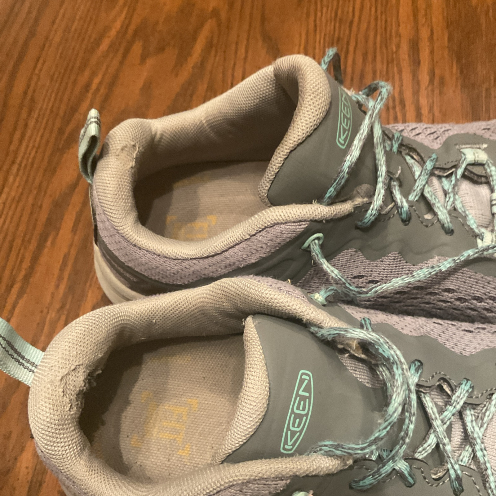 Scarpe da trekking KEEN Terradora II Vent da donna taglia 8 grigie in rete sneakers