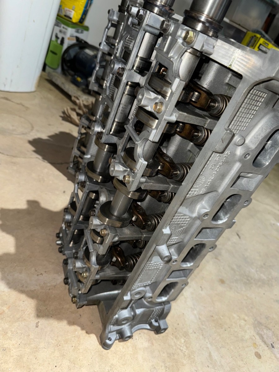 MUSTANG 4.6 SVT COBRA CYLINDER HEAD 4 THREAD C HEADS 4 VALVE