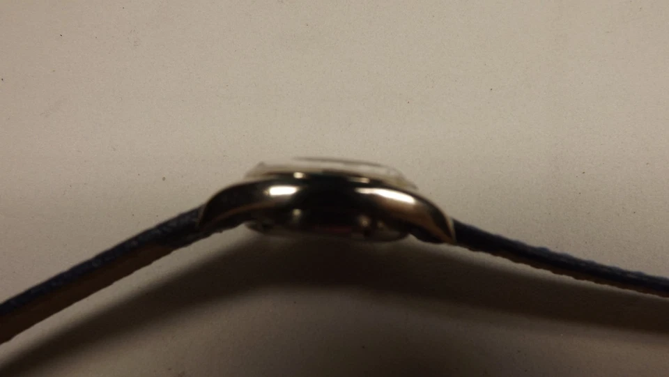 Reloj vintage de cuerda manual para mujer - Imagen 3 de 4