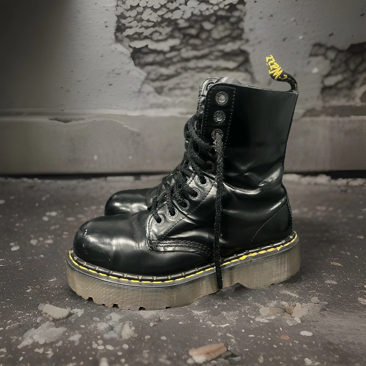 Dr. Martens 9 Men