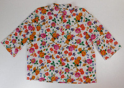 Josephine Chaus Sport Womens Short Sleeve 100% Silk Floral Button Blouse Size M