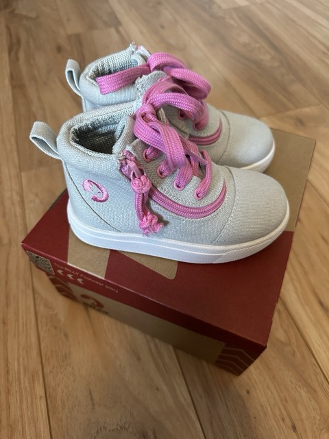BILLY Footwear Kids Adaptive Sneaker
