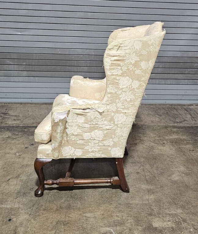 Kittinger Colonial Williamsburg Mahogany New England Style Wing Chair CW 44