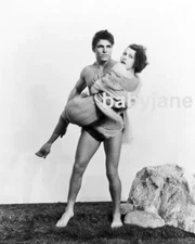 04 BUSTER CRABBE BARECHESTED IN LOIN CLOTH W/ FRANCES DEE KING OF JUNGLE PHOTO 