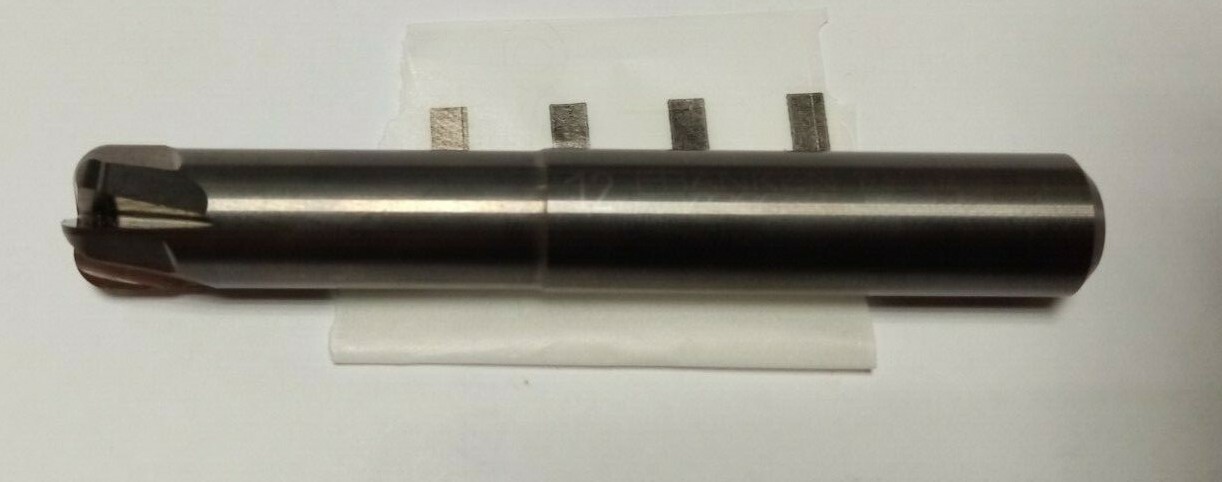 Fraise carbure torique Ø12 R3 4 dents 1936A.012 usinage acier