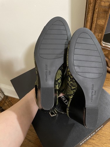 NWT Kenneth Cole Merrick Snake Print Wedge Heel Sandals Sz 7.5 - Picture 6 of 9