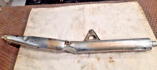 MUFFLER ASSY, CENTER RH | Includes Item(s) 10