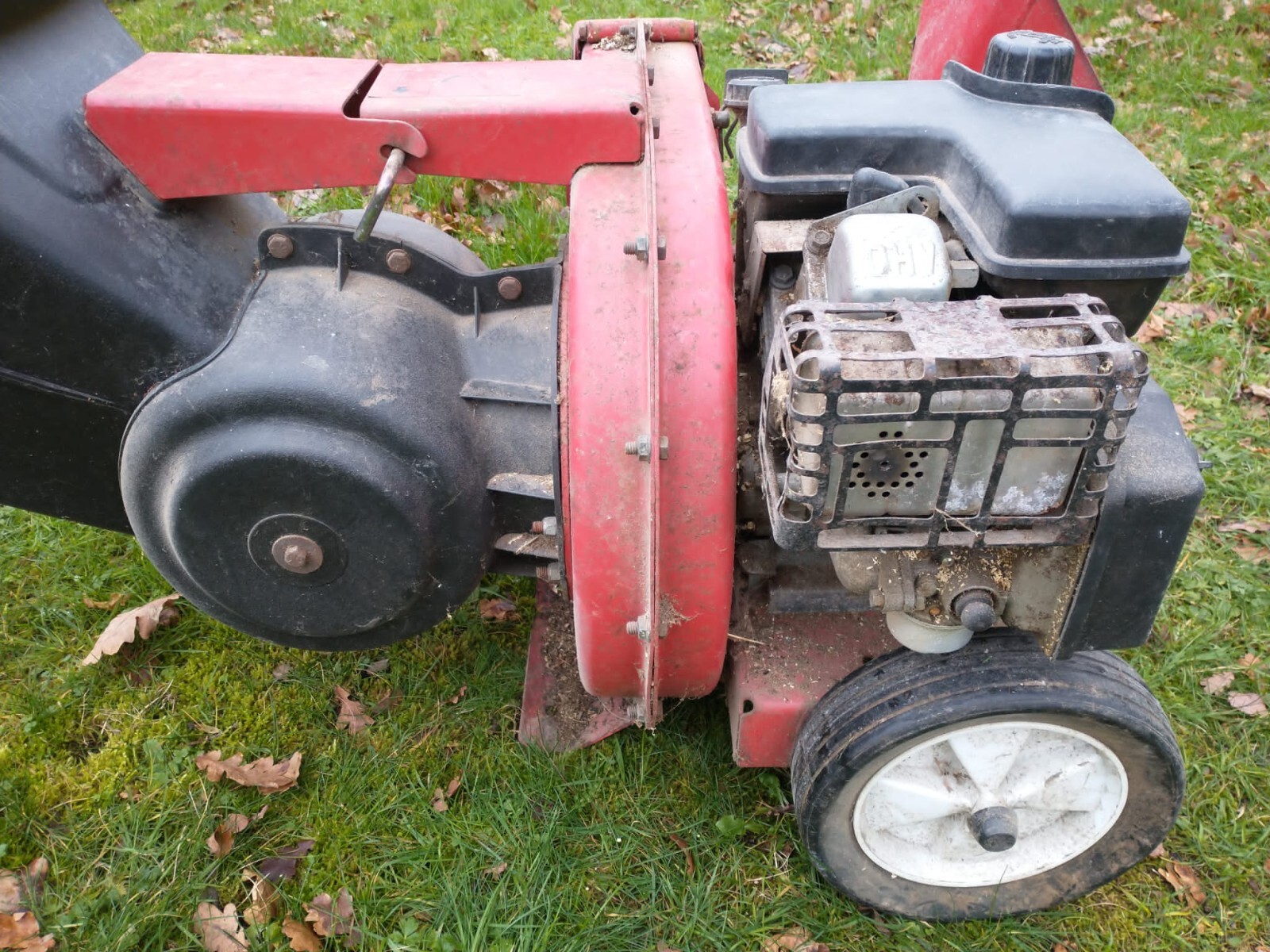Wood shredder chipper branch shredder garden shredder petrol eBay