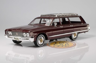 1966 Chrysler Town & Country Wagon 1:43 Matrix Scale Models MX 20303-173