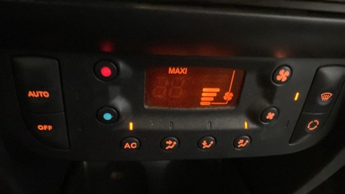 Mando de la calefacción RENAULT CLIO 2 PHASE 2 8200352852 - Imagen 1 de 8