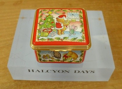 Halcyon Days Winnie the Pooh ''Wishing You Smackerals...'' Emaille Box - 2 1/8''