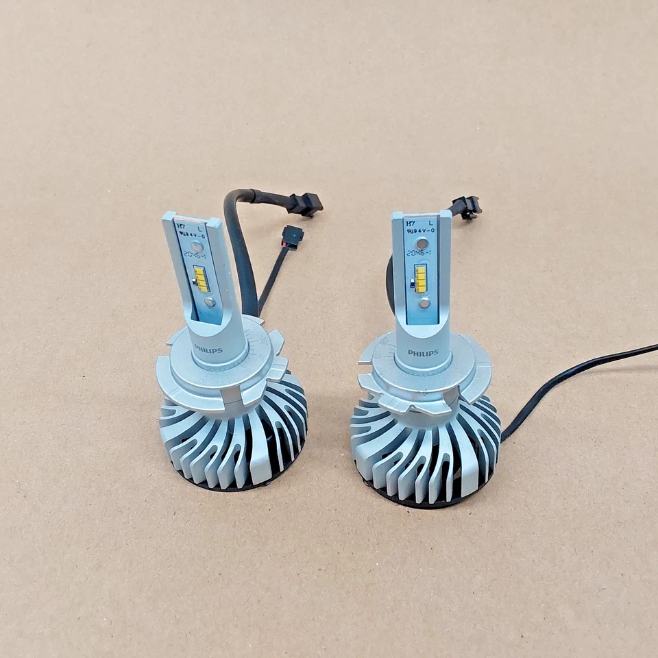 Paquete de 2 bombillas LED de 6000K X-tremeUltinon 12985BWX2 probadas Foto 2 de 4