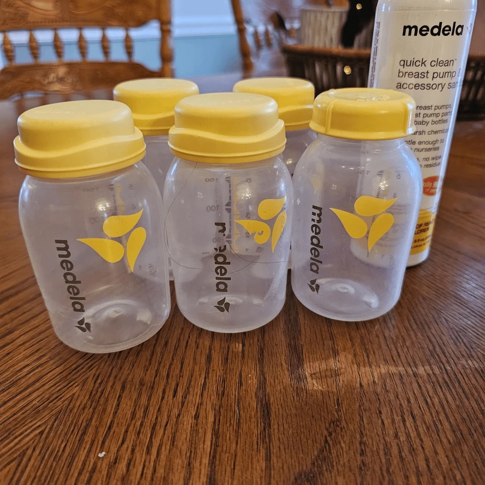 5 x frascos de armazenamento de leite materno Medela tamanho 5oz/150mL e spray de limpeza rápida - Imagem 2 de 3