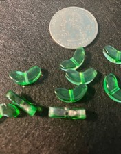 Leaf Beads. Glass Green 6.5x14 H-1mm 10 Pcs