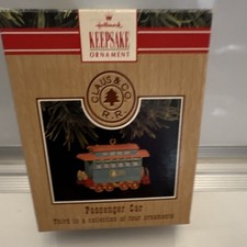 Hallmark Keepsake Ornament Claus & Co. R.R. Passenger Car Christmas Handcrafted…