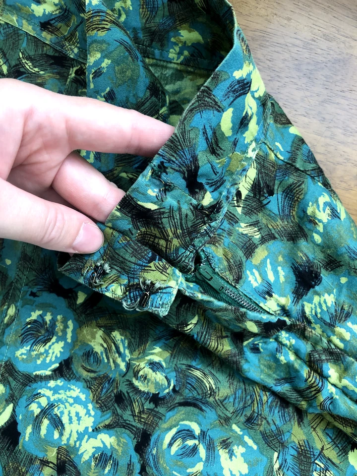 Pantalones Cortos Vintage Años 60 Verde Floral Hecho a Mano Cintura Alta Estilo Rockabilly Foto 4 de 4