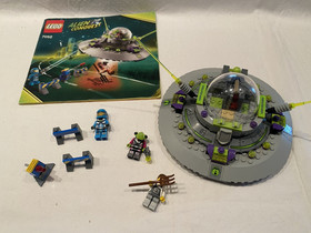 LEGO, Alien Conquest, Set 7052, UFO Abduction, Complete with BA, Extra Aliens