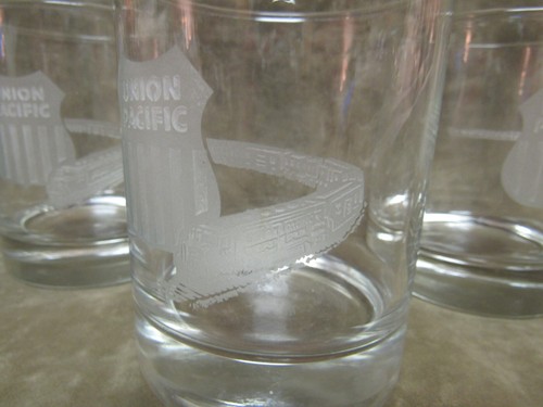 Union Pacific Railroad Deep Etch Rocks Double Old Fashioned Glass Lot of 3 - Picture 3 of 4