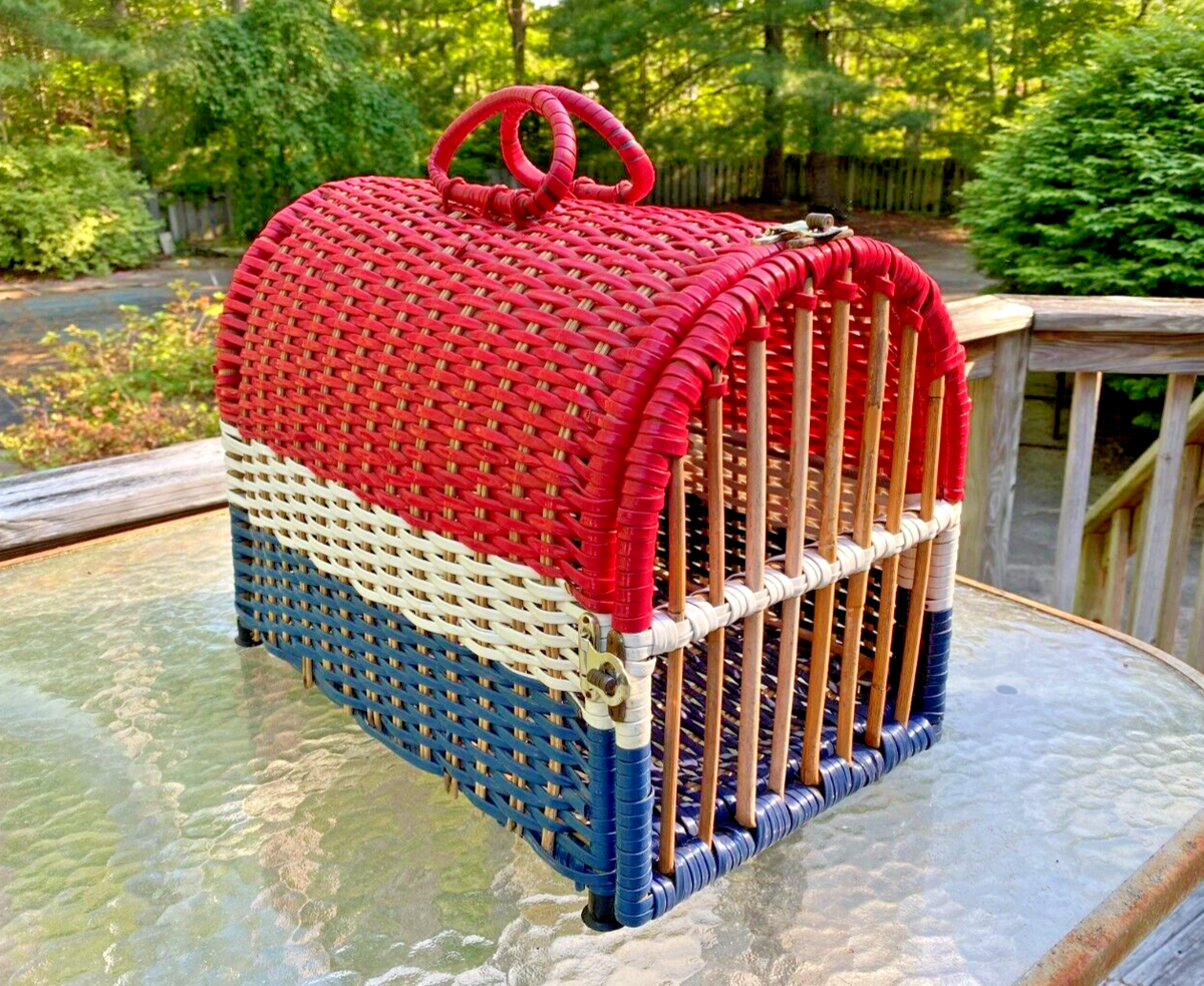 Vintage Woven Wicker Rattan Pet Carrier/Transport Crate Red White