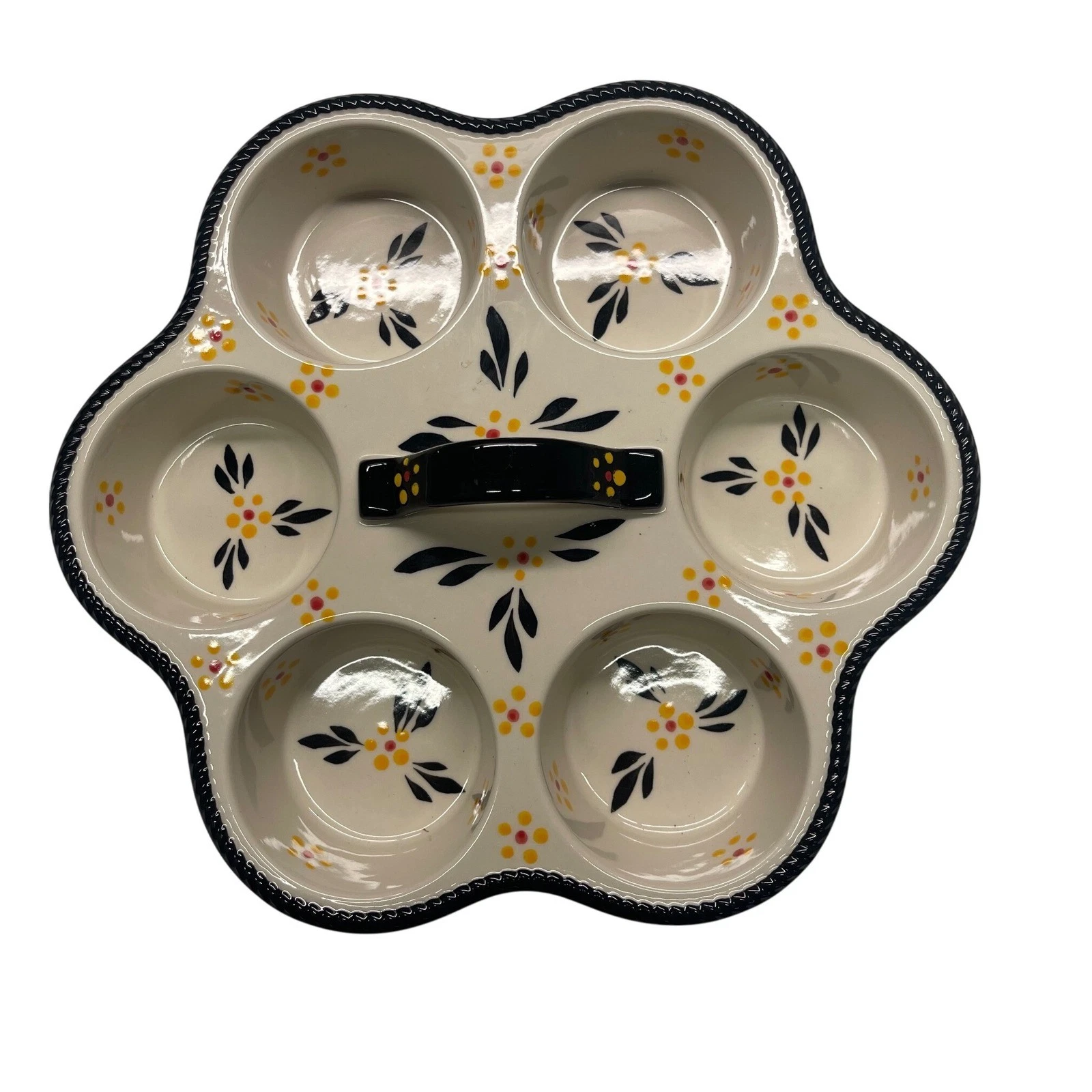 Temptations Old World Cupcake Pan Black with floral pattern
Opens in a new window or tab