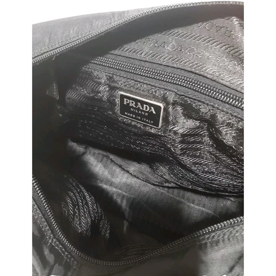 PRADA Nylon Tessuto Messenger Crossbody Shoulder Bag Black Triangle Logo Unsex - Image 4 of 4