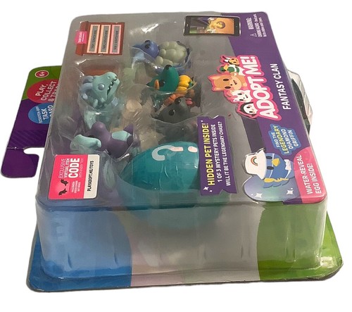 Adopt Me! Fantasy Clan Figures With Exclusive Virtual Item Code New - Picture 4 of 5