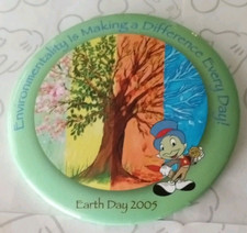 Jiminy Cricket Earth Day 2005 Environmentality Pinocchio Disney Pin Button 38330
