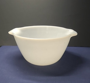 White Fire-King Anchor Hocking Tab Handle 8" Mixing Bowl Milk Glass