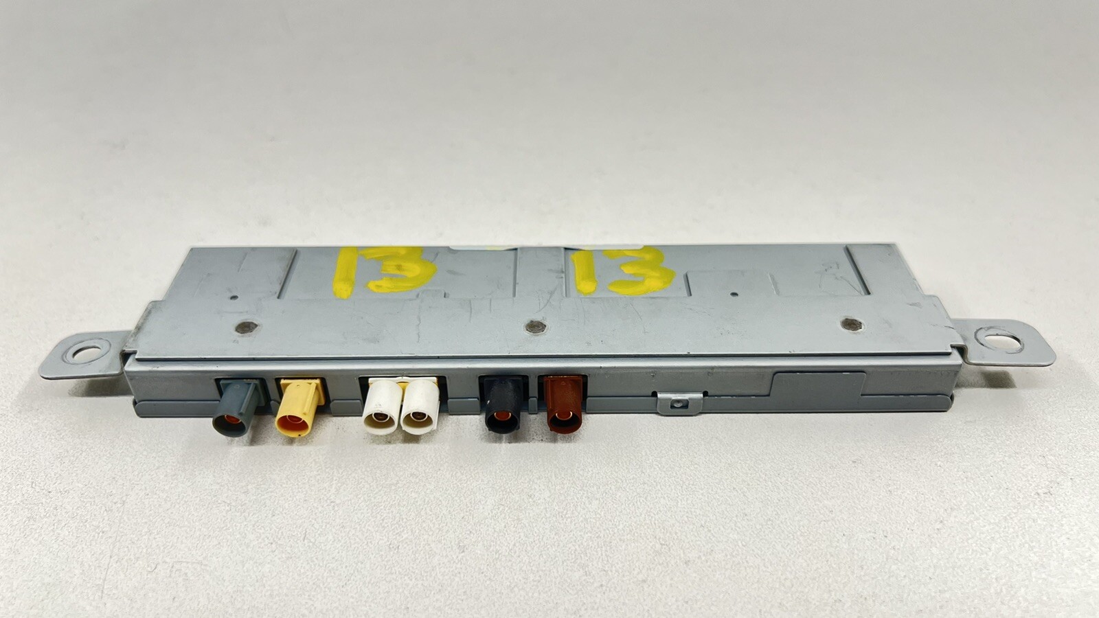 13-18 BENTLEY FLYING SPUR ANTENNA SIGNAL BOOSTER LTE COMPENSATOR MODULE OEM