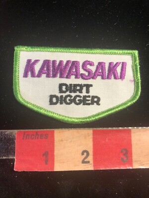 NOS Embroidered Cloth DIRT DIGGER KAWASAKI 175 Motorcycle Patch 3.25+  X 2  00SI