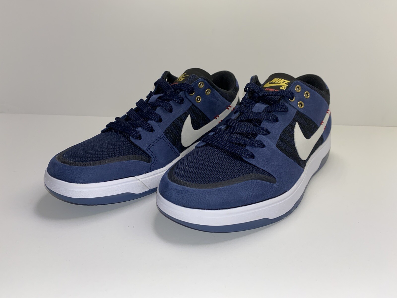 nike sb dunk low elite sean malto