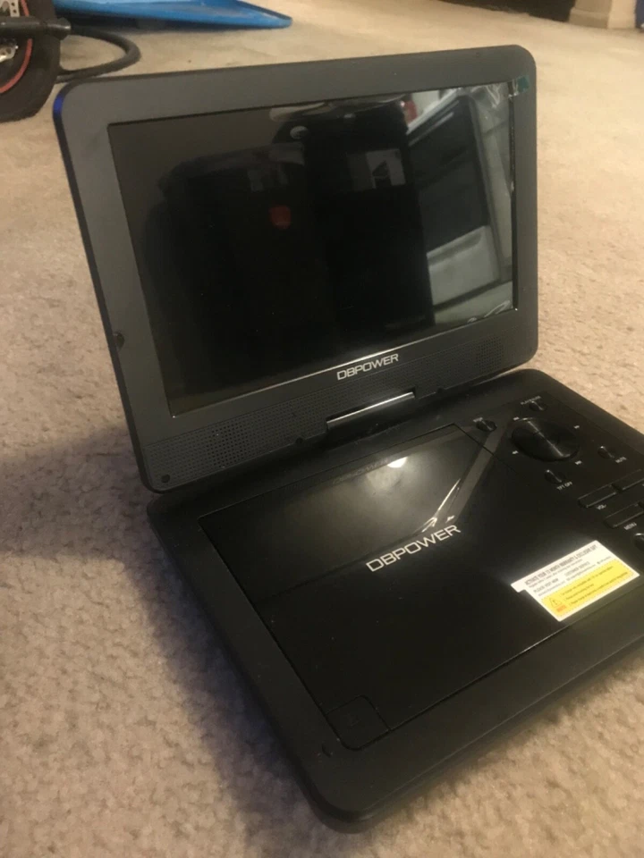 DBPOWER MK101 10.5 inch DVD Player with Rechargeable Battery - Image 2 of 4