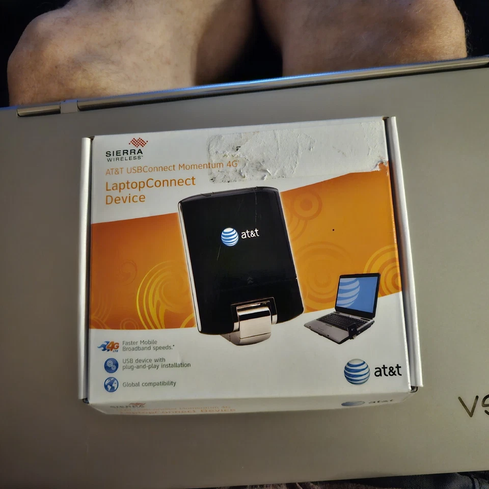 Sierra Wireless AT&T USB Connect Momentum 4 GB Laptop Connect  New in Open Box - Image 3 of 4