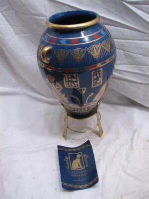 Franklin Mint Golden Vase of Bast Porcelain 23Kt Gold Decoration