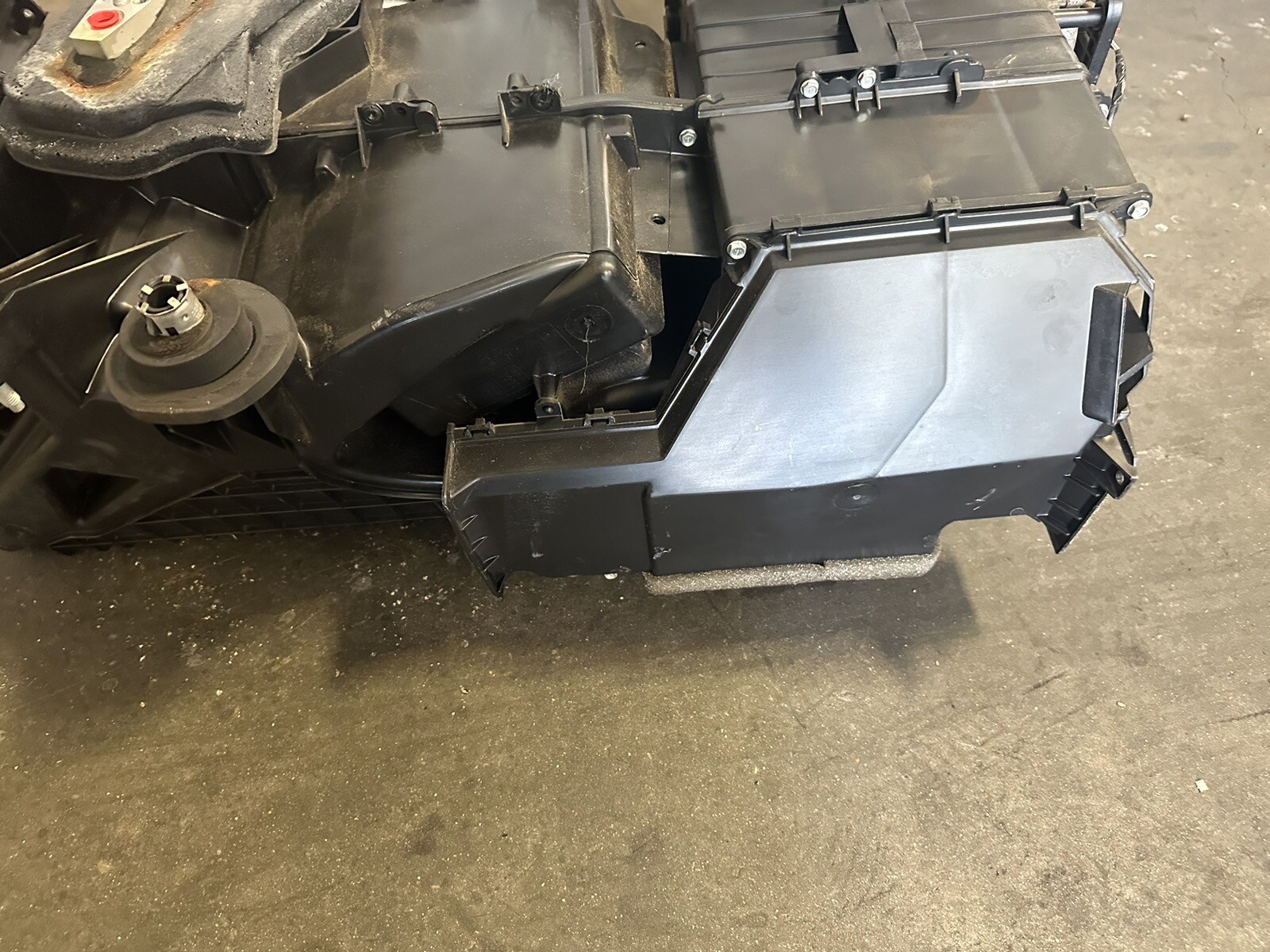 AC Evaporator Heater Core Housing Box Assembly 2011 2012 2013 2014 Ford