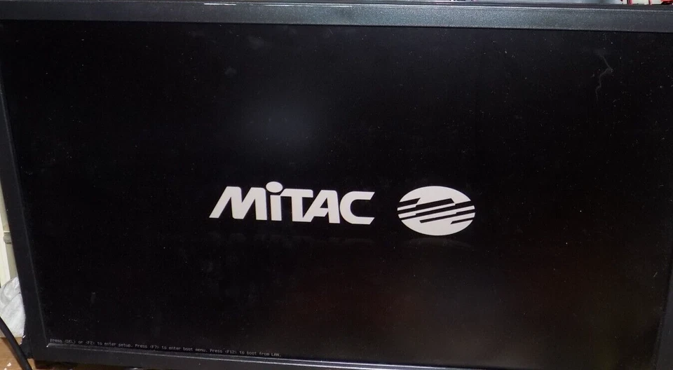 Placa-mãe industrial MITAC PH10SU INTEL i5-7500@3.40 MicroATX, DDR4, Q170, HDMI - Imagem 2 de 4